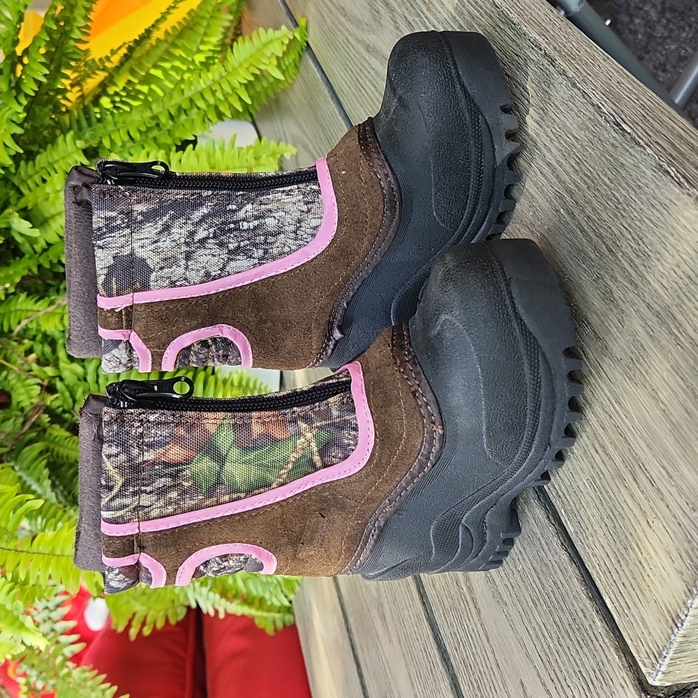 Itasca Winter Boots Camoflage Size 8